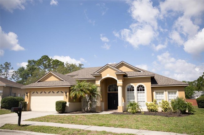 property at 664 Field Club Cir
