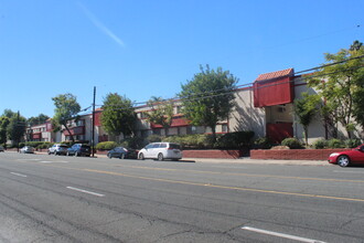 Fletcher Hills Apartments in El Cajon, CA - Building Photo - Building Photo