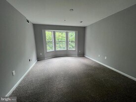 2071 Alice Ave in Oxon Hill, MD - Building Photo