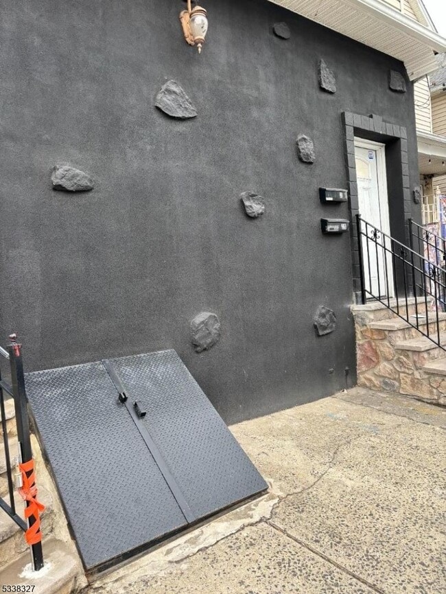 73 Florida St in Elizabeth, NJ - Building Photo - Building Photo