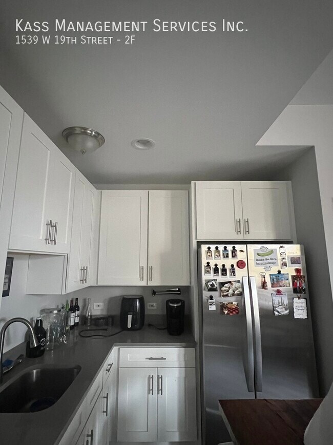 property at 1539 W 19th St