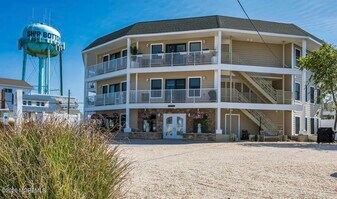 1810 Central Ave in Ship Bottom, NJ - Building Photo