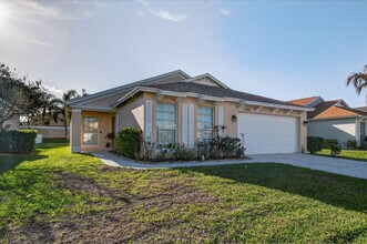 475 SW Talquin Ln in Port St. Lucie, FL - Building Photo - Building Photo