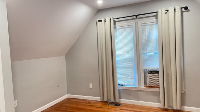 property at 18 Bradbury St