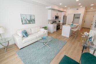 11519 29 St SE, Unit 2 - 2 Bed Apartment in Calgary, AB - Building Photo - Building Photo