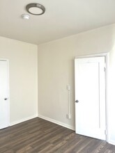 2329 Crenshaw Blvd in Los Angeles, CA - Building Photo - Building Photo