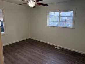 1425 Farrell Ln in Richland, WA - Building Photo - Building Photo