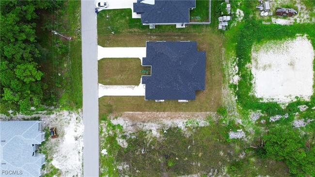 property at 873 Duplex St E