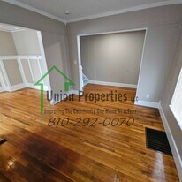 516 Glenwood Ave in Port Huron, MI - Building Photo