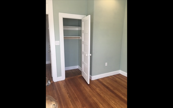 1747 Commonwealth Ave, Unit #2 in Boston, MA - Foto de edificio - Building Photo