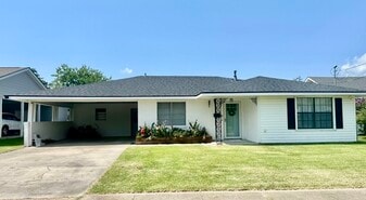 226 Woodruff St in Lake Charles, LA - Building Photo