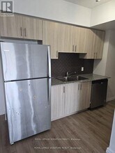 275 Larch St in Waterloo, ON - Building Photo - Building Photo