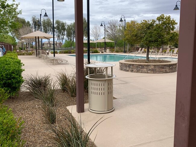 1881 W Alexander Rd, Unit 2053 in North Las Vegas, NV - Foto de edificio - Building Photo
