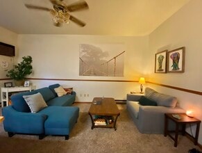 600 Ohio St, Unit B in Oshkosh, WI - Foto de edificio - Building Photo