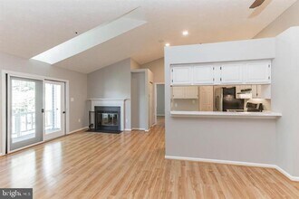 12205 St Peter Ct in Germantown, MD - Building Photo - Building Photo