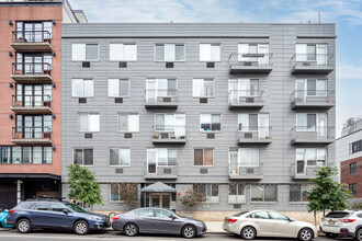 529 Court St in Brooklyn, NY - Building Photo - Building Photo