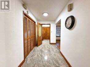 56 Fairchild Ave in Toronto, ON - Building Photo - Building Photo