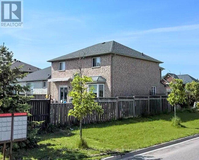 131 Tunbridge Rd in Barrie, ON - Building Photo - Building Photo