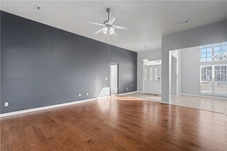 585 Lynn Dr in Pea Ridge, AR - Building Photo - Building Photo