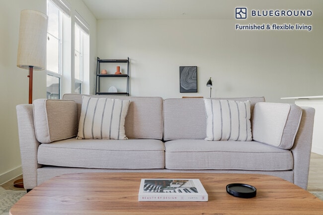 3801 N A W Grimes Blvd in Round Rock, TX - Foto de edificio - Building Photo