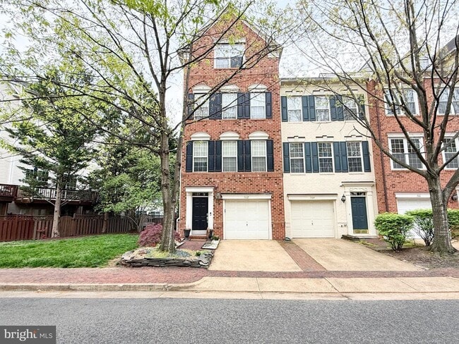 property at 162 Barrett Pl