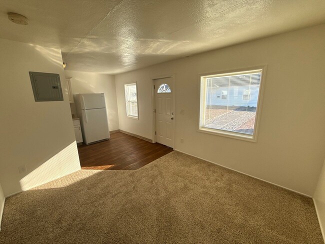 1350 12th St SE in Salem, OR - Building Photo - Building Photo