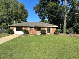 113 Lori St in Prattville, AL - Building Photo