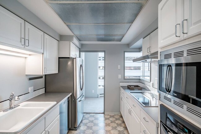 property at 1500 SW 5th Ave