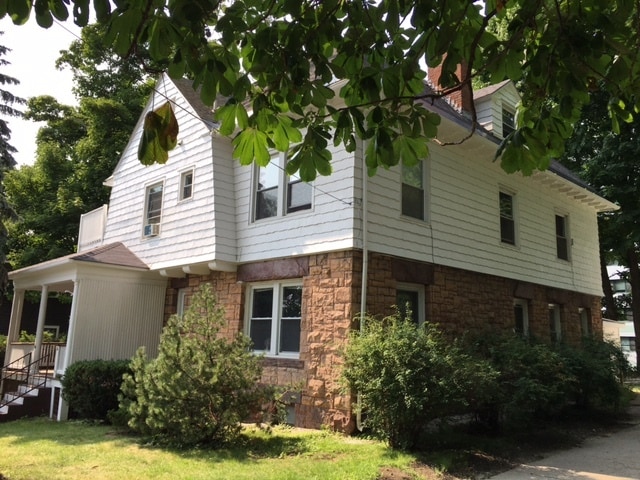 16 Adams St, Unit 1
