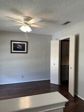 1121 Goldenrod Dr in Garland, TX - Building Photo - Building Photo