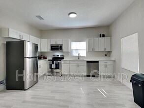 2423 E 19th Ave in Tampa, FL - Building Photo - Building Photo