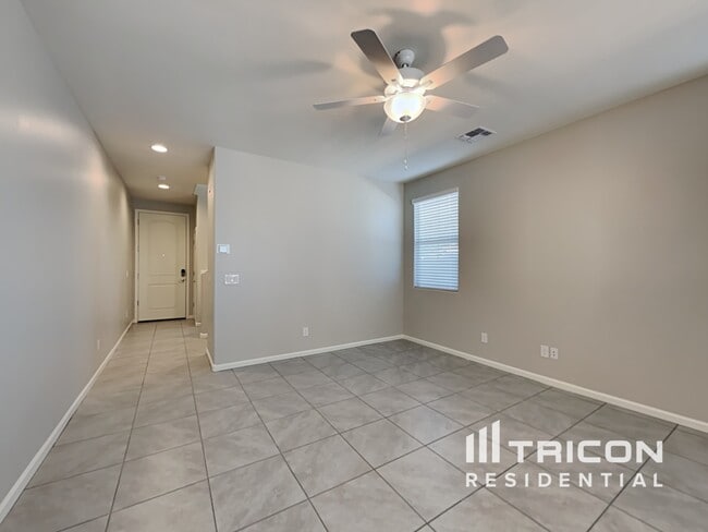 8632 E Posada Ave in Mesa, AZ - Building Photo - Building Photo