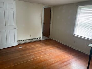 60 Academy St in Bristol, CT - Building Photo - Building Photo