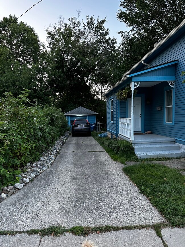 337 Beakes St in Ann Arbor, MI - Building Photo - Building Photo