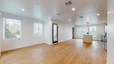 1311 N Harvard Blvd in Los Angeles, CA - Building Photo - Building Photo