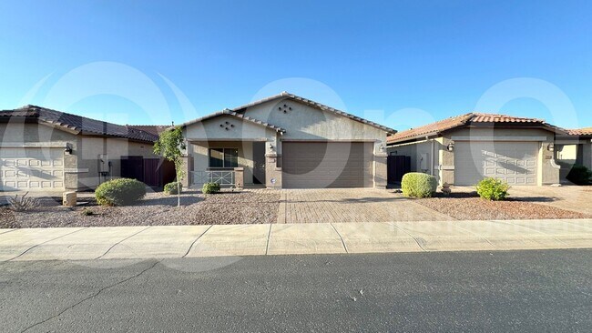 property at 802 W Witt Ave