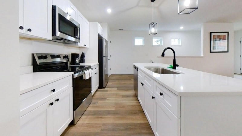 0 Finley Way in South Beloit, IL - Foto de edificio