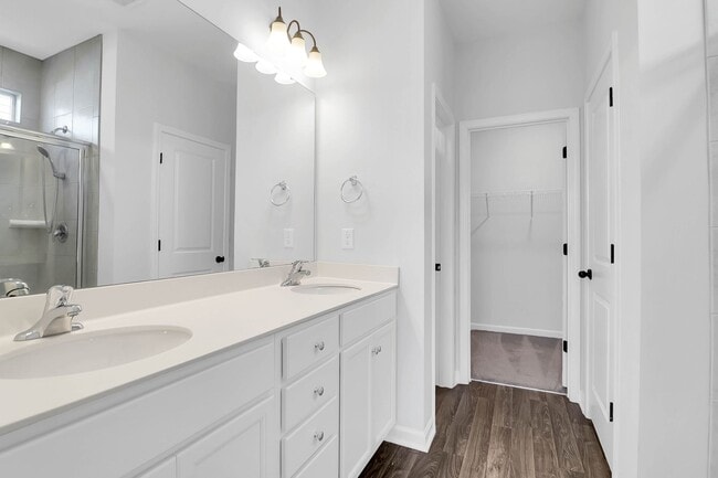property at 124 Long Trl Wy