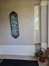 2038 Grantham Greens Dr in Sun City Center, FL - Building Photo - Building Photo