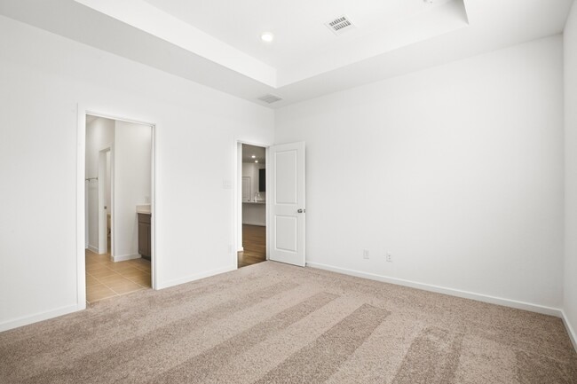 property at 9723 Avalon Vw Dr
