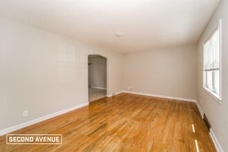 945 Sunglow St in Homestead, PA - Building Photo - Building Photo