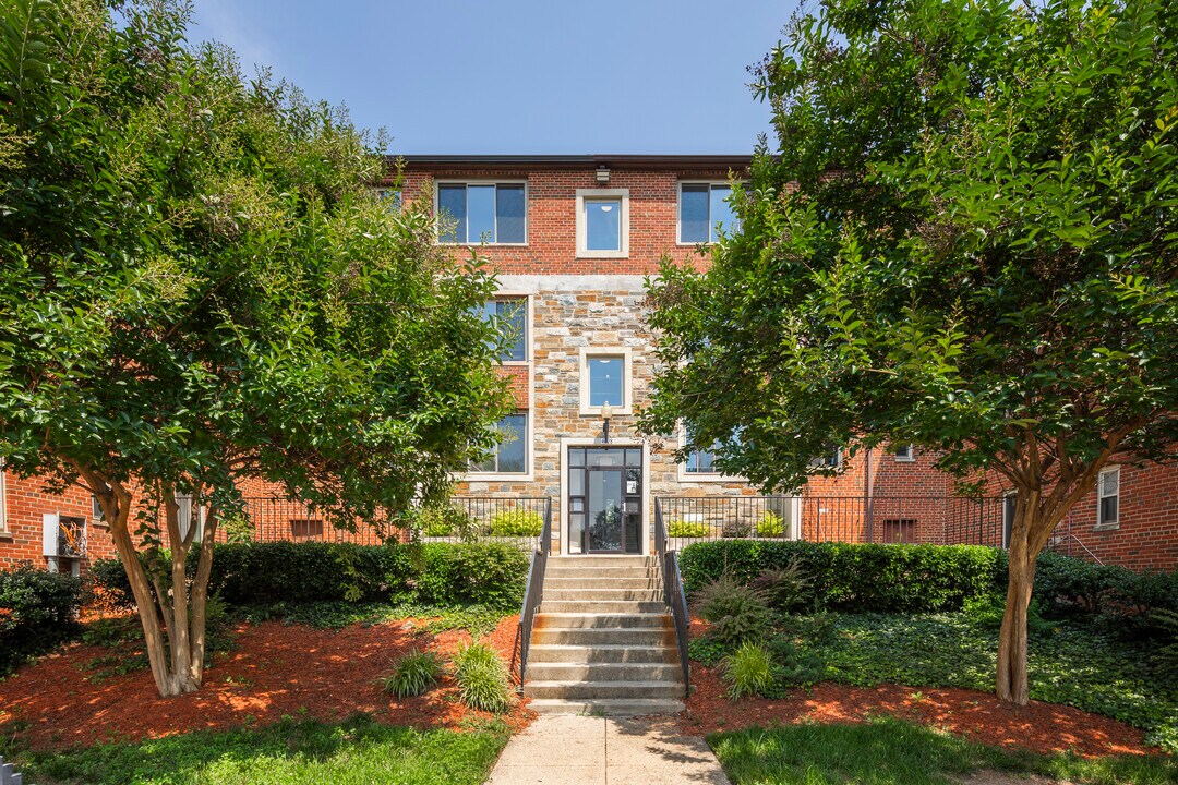 Friendship Courts Apartments in Washington, DC - Foto de edificio
