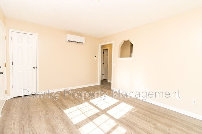 2425 Ashmore Ave, Unit Unit 4 in Chattanooga, TN - Building Photo - Building Photo