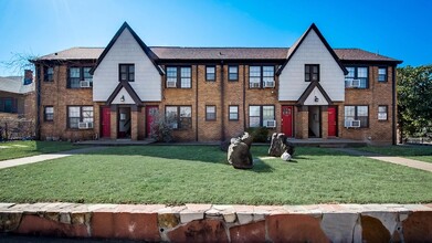 Grand Ave Apartments in Fort Worth, TX - Building Photo - Building Photo