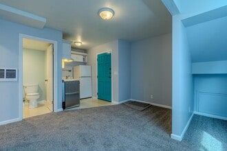 1279 Alicante Dr in Pacifica, CA - Building Photo - Building Photo