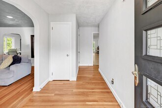 26 Pearsall Pl in Bridgeport, CT - Building Photo - Building Photo