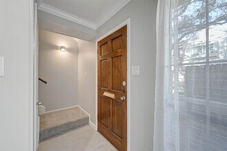 925 Wax Myrtle Ln in Houston, TX - Building Photo - Building Photo