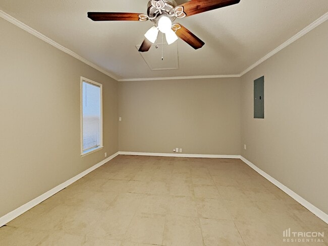1005 Park St in Seffner, FL - Building Photo - Building Photo