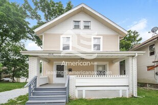 268 Gordon Dr, Unit 301 in Akron, OH - Building Photo