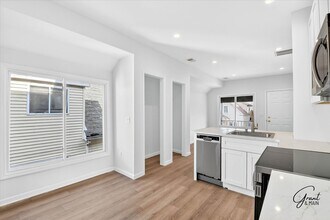 3175-3177 Jacob - Grit and Grind Ventures LLC, Unit 3177 Jacob in Hamtramck, MI - Building Photo - Building Photo